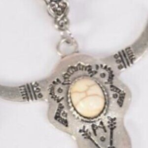 Men's Silver Bull Head Necklace South Western Ivory  NEW in package. See descri…